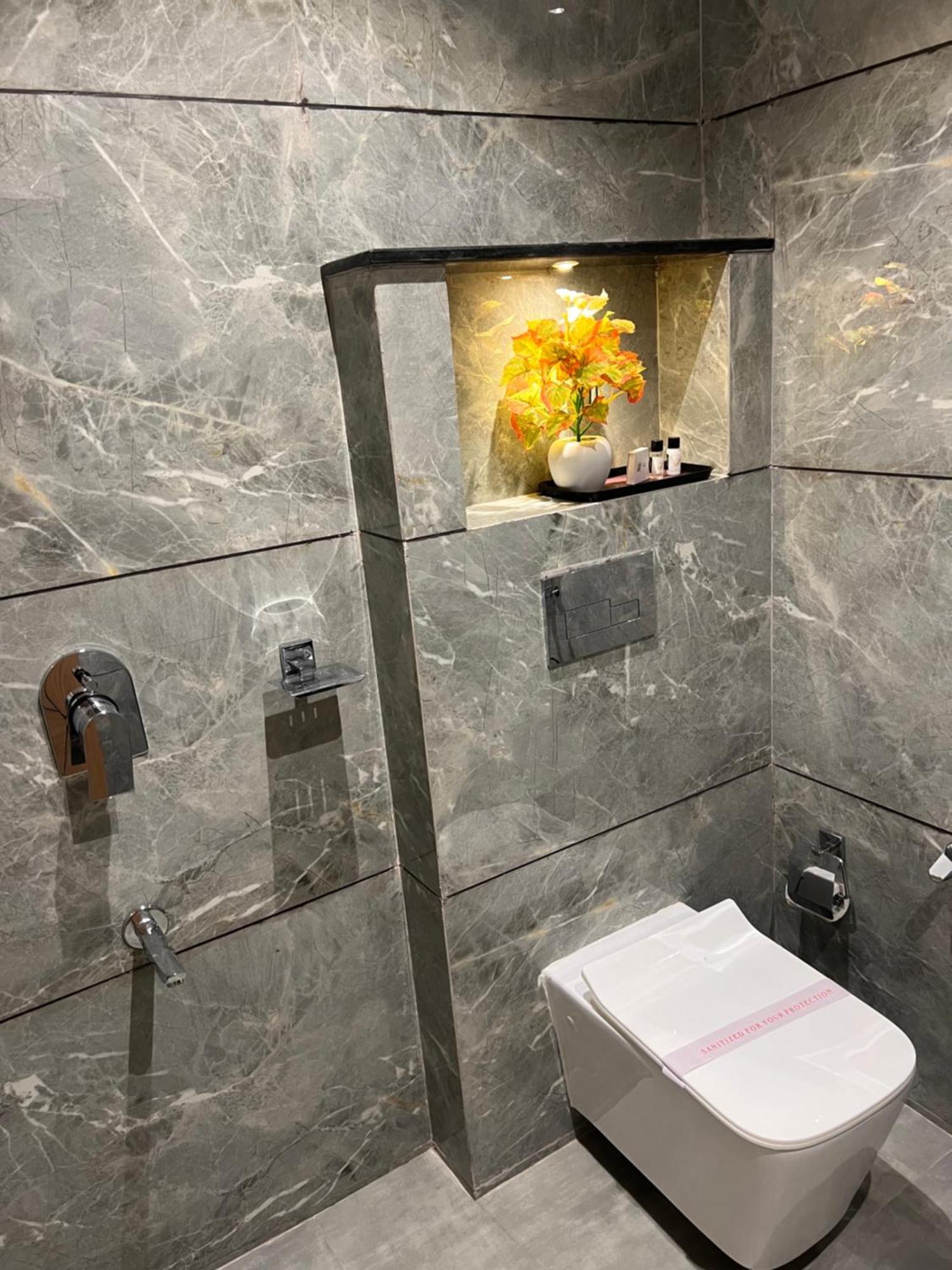 Hotel Jk Palace Prayagraj Bagian luar foto